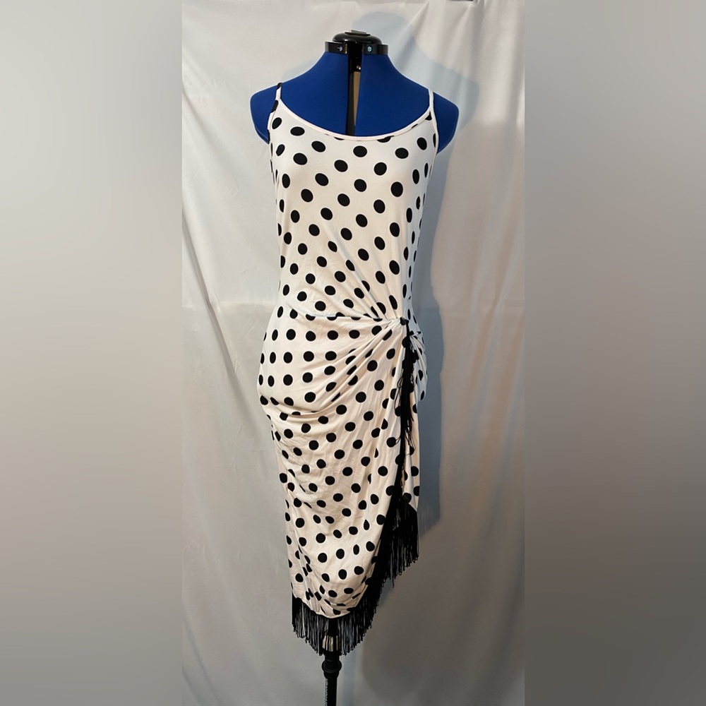 Must have vacation or cruise dress. Wear this to a destination wedding or date.